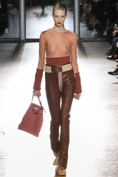 Look 22